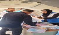 برپایی میزخدمت در حاشیه مراسم تشییع پیکر مطهر امام شهید در ایستگاه متروی محمدشهر