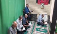 برگزاری مراسم زیارت عاشورا در نمازخانه مرکز بهداشت غرب کرج در راستای ترویج فرهنگ معنوی و تقویت پیوندهای اجتماعی میان کارکنان
